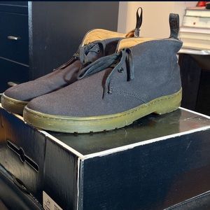 DR MARTENS COMFORTABLE LOUNGE SHOES SZ 12